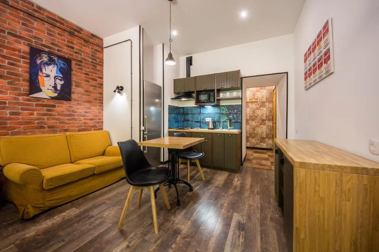 Self Check-In Apartments Near Landscape Alley Kiev