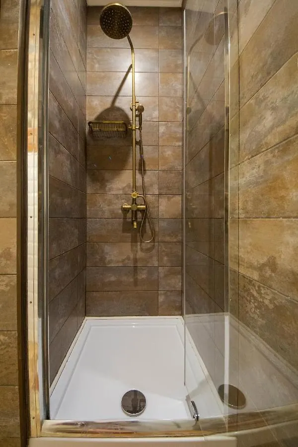 Self Check-In Apartments Near Landscape Alley Kiev Ukraina