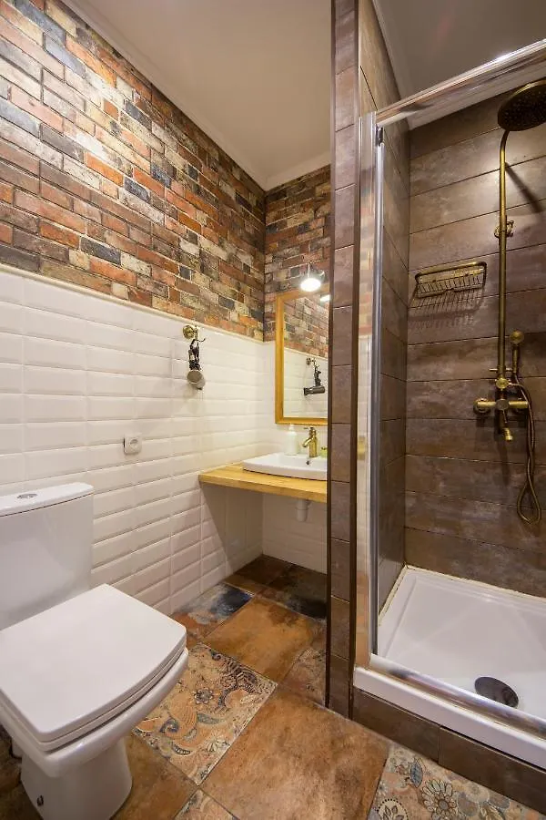 Self Check-In Apartments Near Landscape Alley Kiev