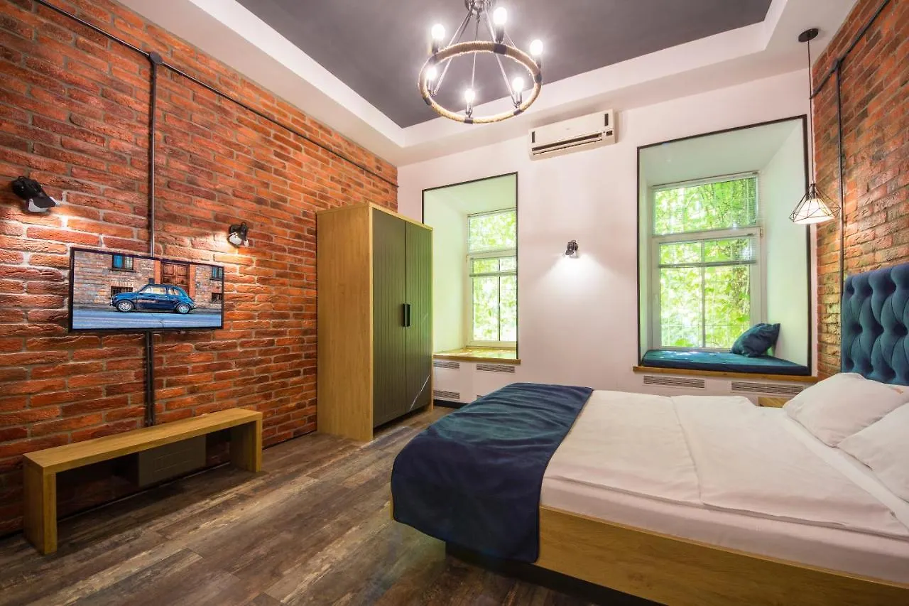 Self Check-In Apartments Near Landscape Alley Kiev