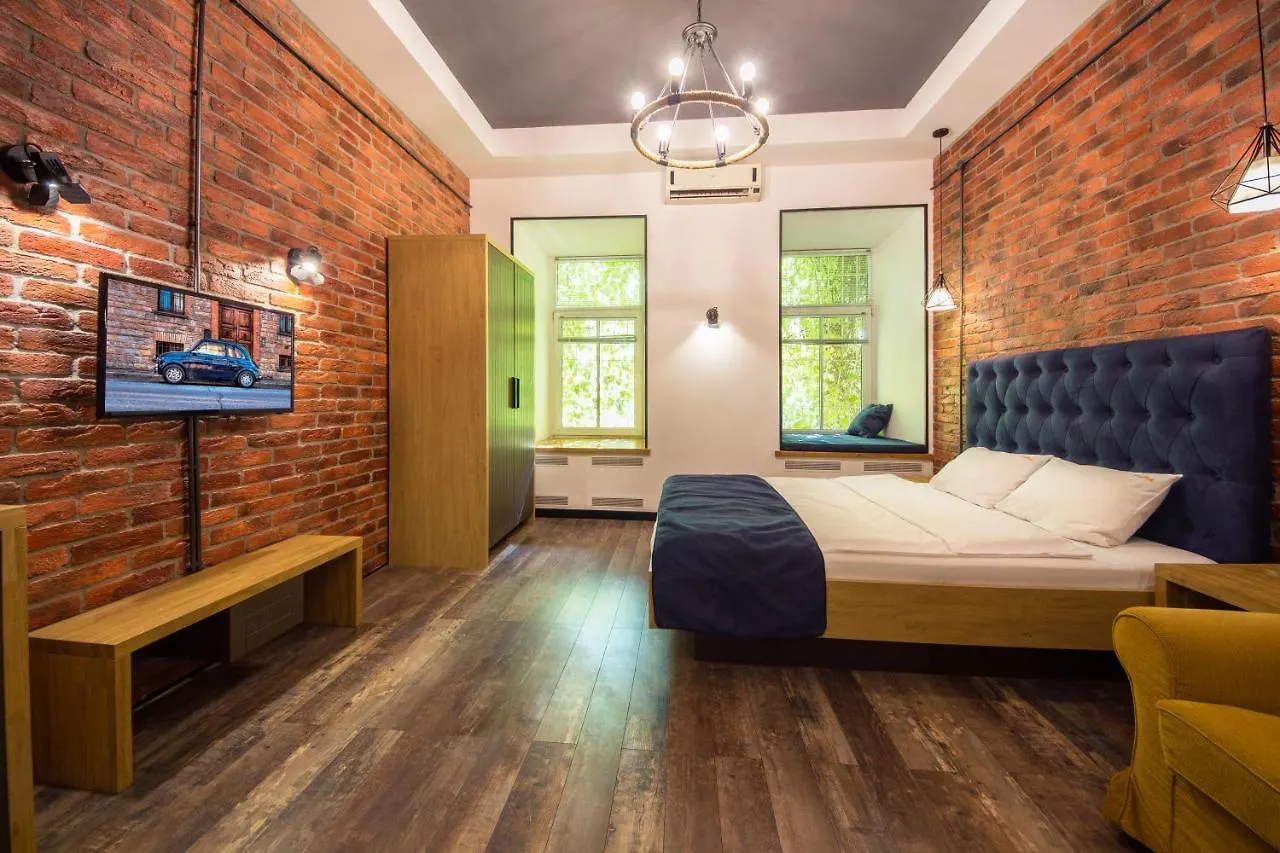 Self Check-In Apartments Near Landscape Alley Kiev